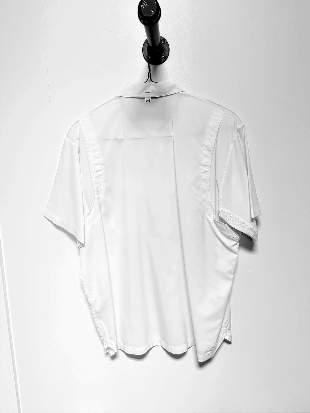 Under Armour Men's Fish Pro Hybrid Woven Short-Sleeve Shirt White - Picture 4 of 4